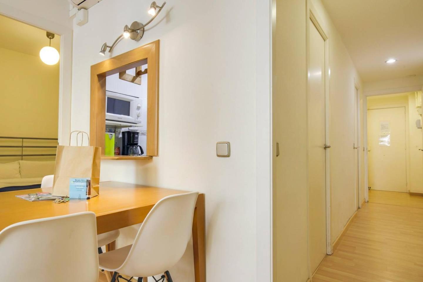 Apartamento Cozy 2 Bedroom Next To Arc De Triomf *